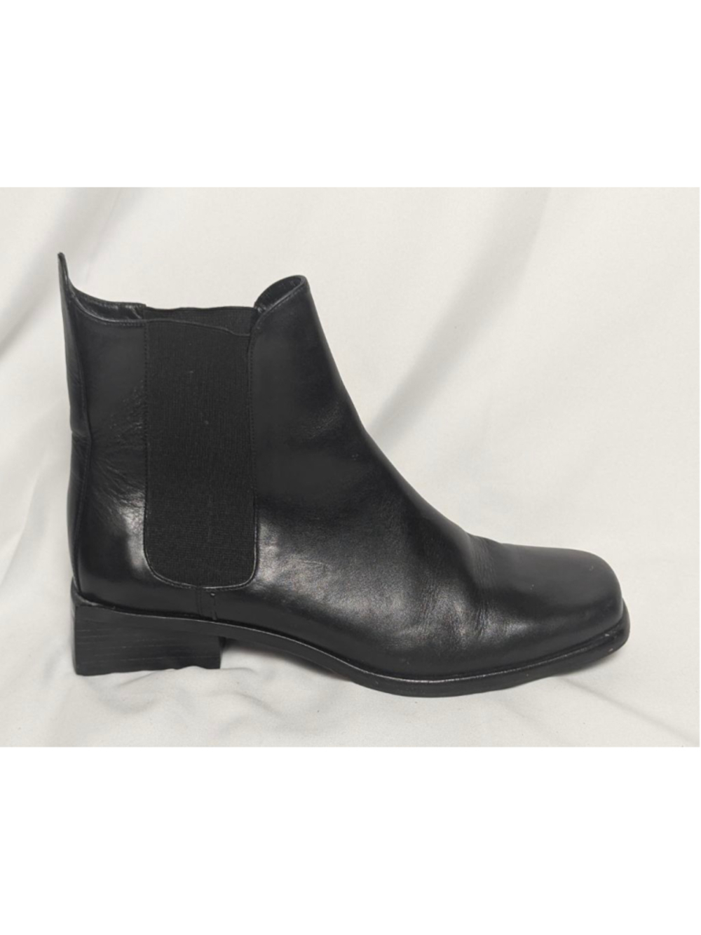 Cole Haan Black Leather Chelsea Ankle Boots Womens Size 8 - Picture 8 of 8